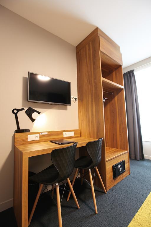 Best Western Hotel De Paris Laval  Ngoại thất bức ảnh